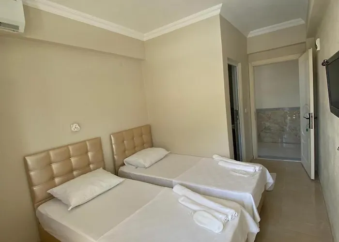 מלון Altinkum Tatil Konaklari *