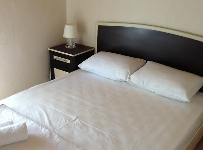 מלון Altinkum Tatil Konaklari *